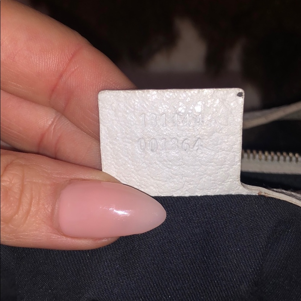 Gucci purse - Picture 3 of 4